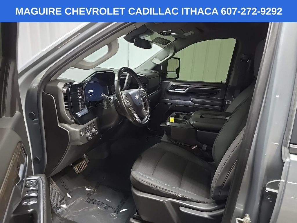 Used 2024 Gray Chevrolet LT image 28