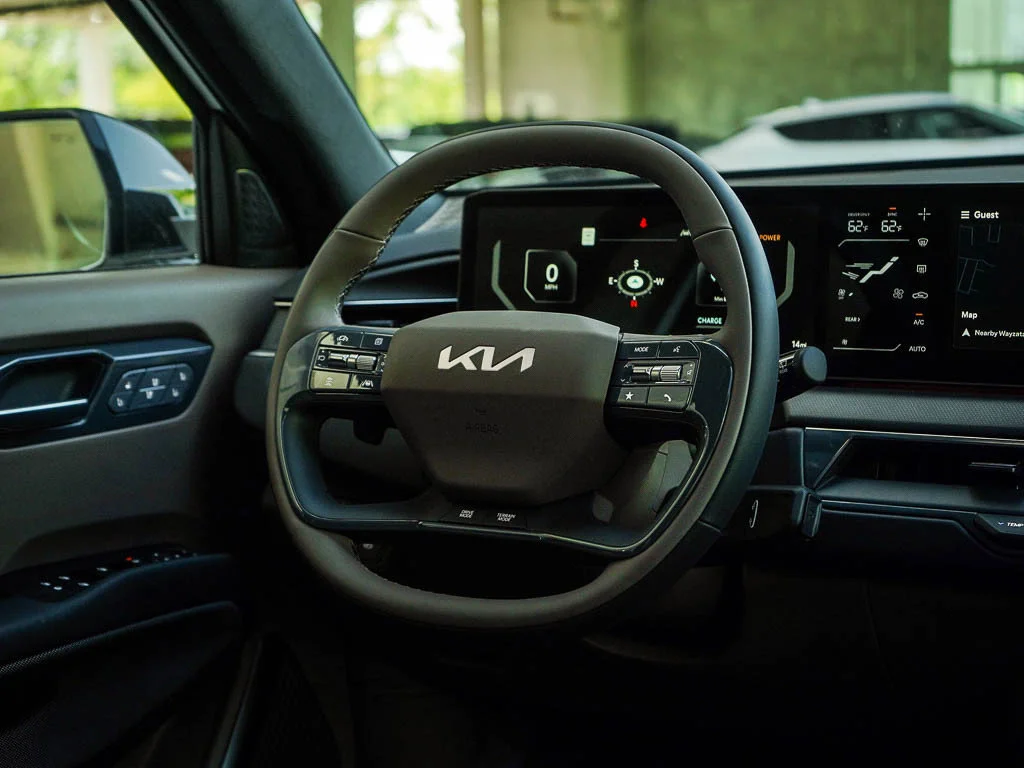 New 2026 Panthera Metal Kia GT-Line AWD image 17