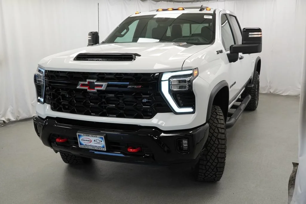 New 2026 Summit White Chevrolet ZR2 image 8