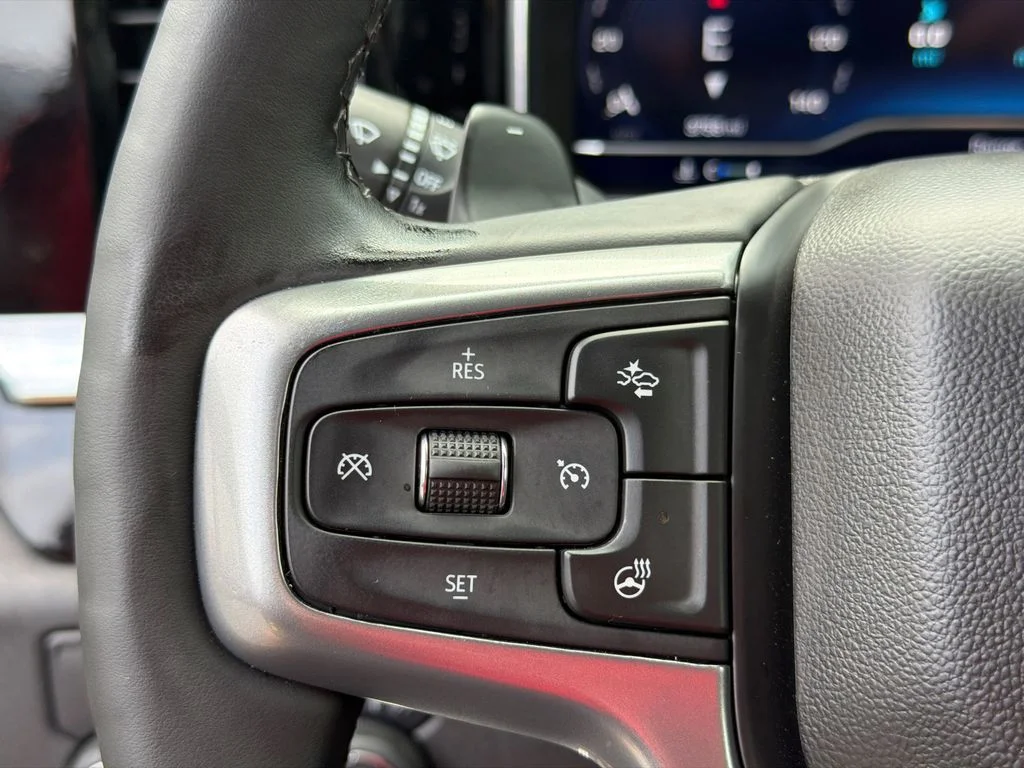 Used 2025 Red Chevrolet RST image 24