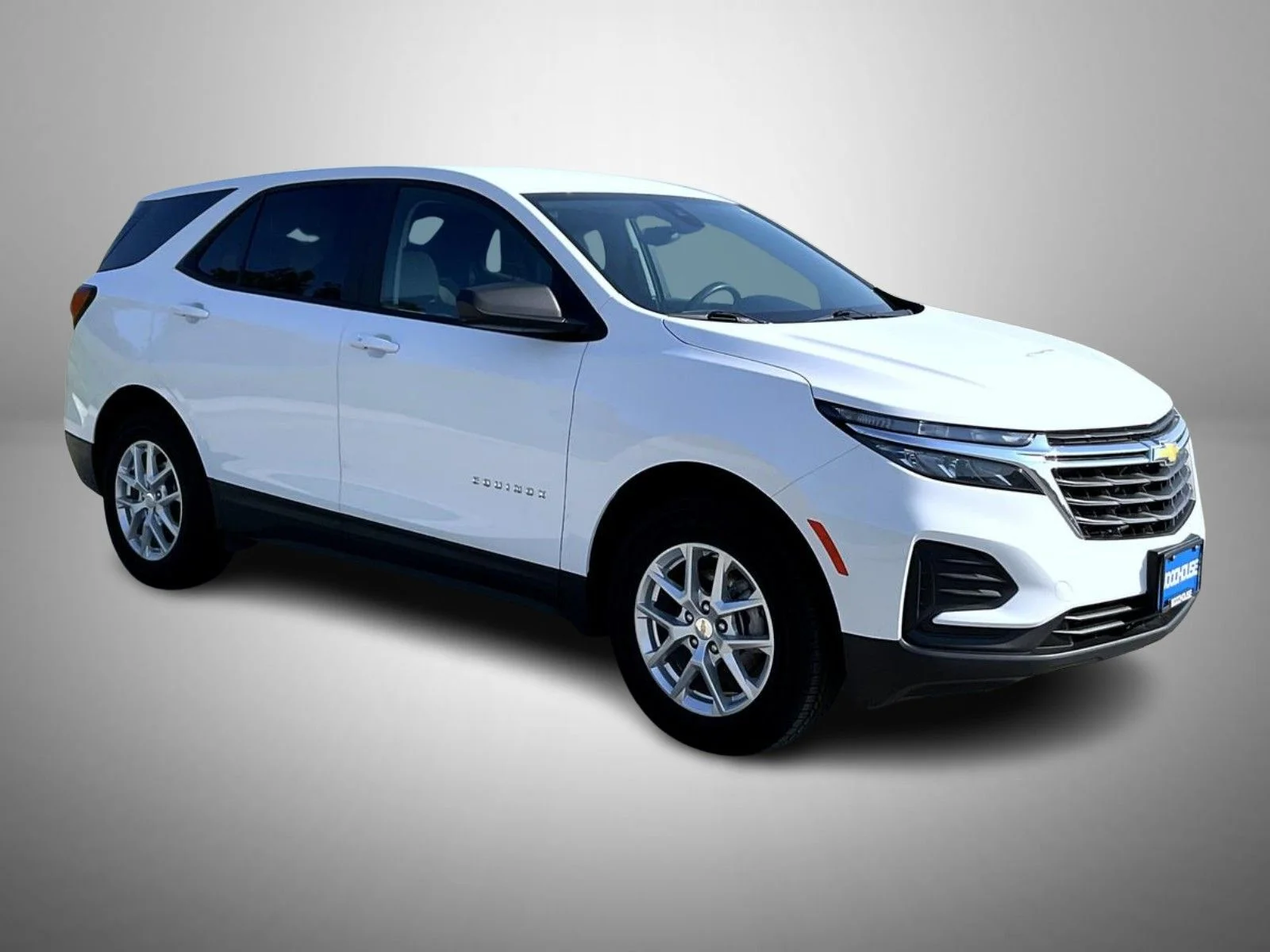 Used 2024 White Chevrolet LS image 3