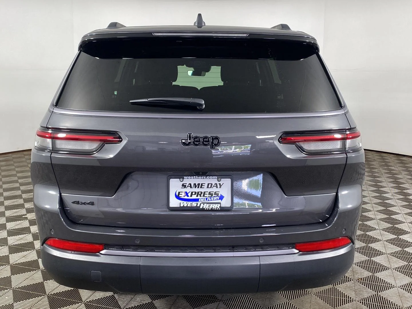Used 2026 Baltic Gray Metallic Clearcoat Jeep Limited image 8