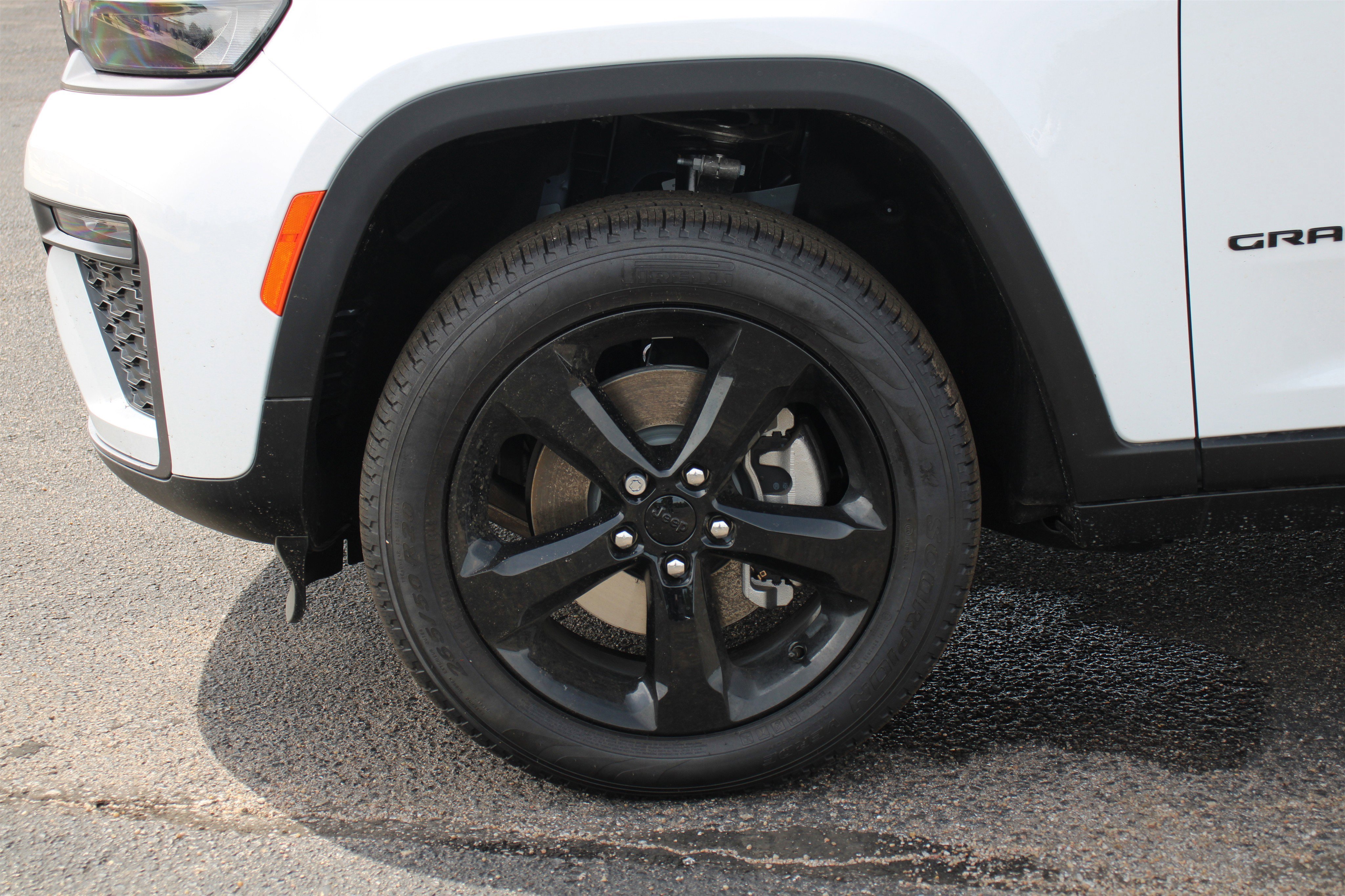 New 2026 Bright White Clearcoat Jeep Limited image 43
