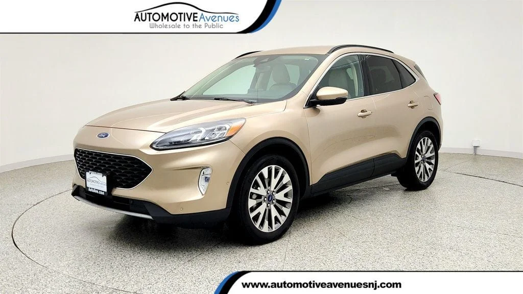 2020 Ford Escape Titanium AWD's photo