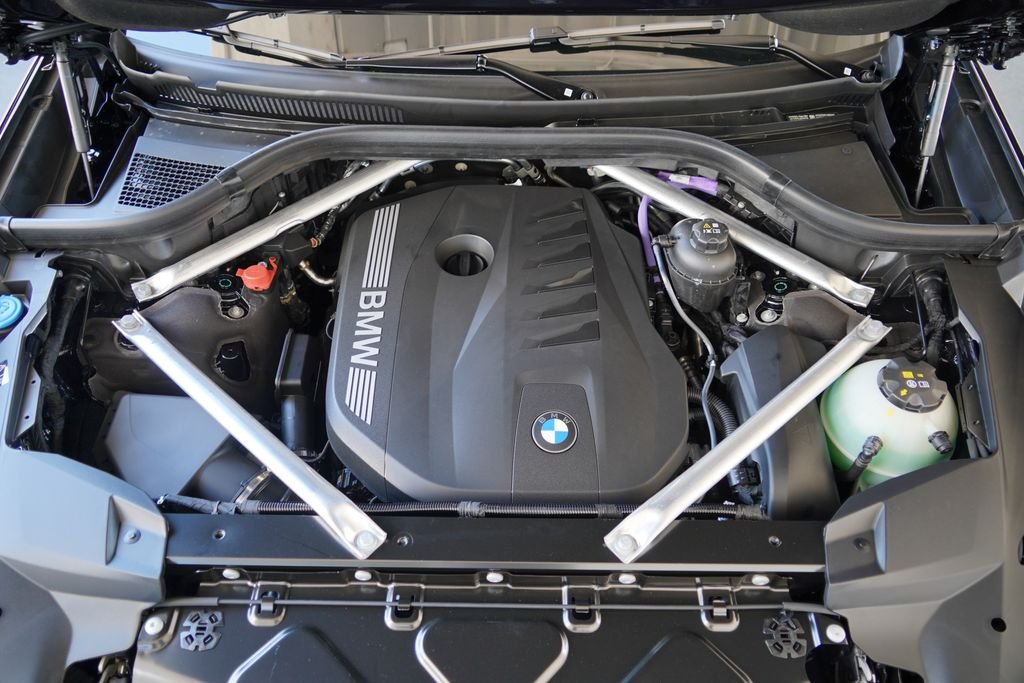 New 2027 Carbon Black Metallic BMW xDrive40i image 35