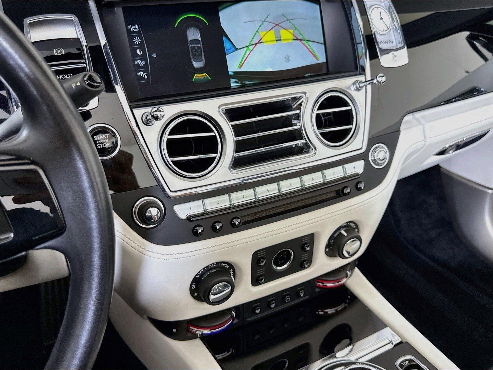 Used 2018 Obsidian Rolls-Royce  image 19