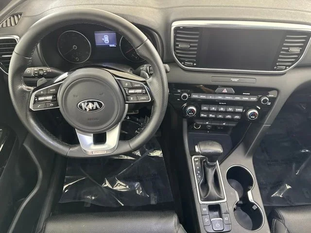 Used 2022 White Kia Nightfall image 24