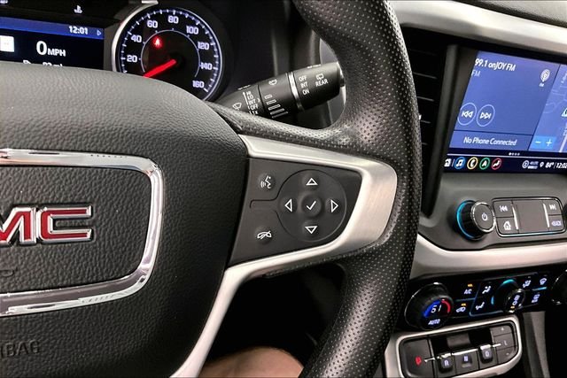 Used 2023 Light Stone Metallic GMC SLE image 27