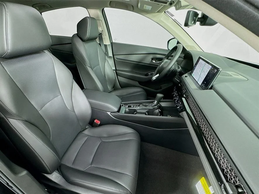 New 2026 Platinum White Pearl Honda Touring image 39