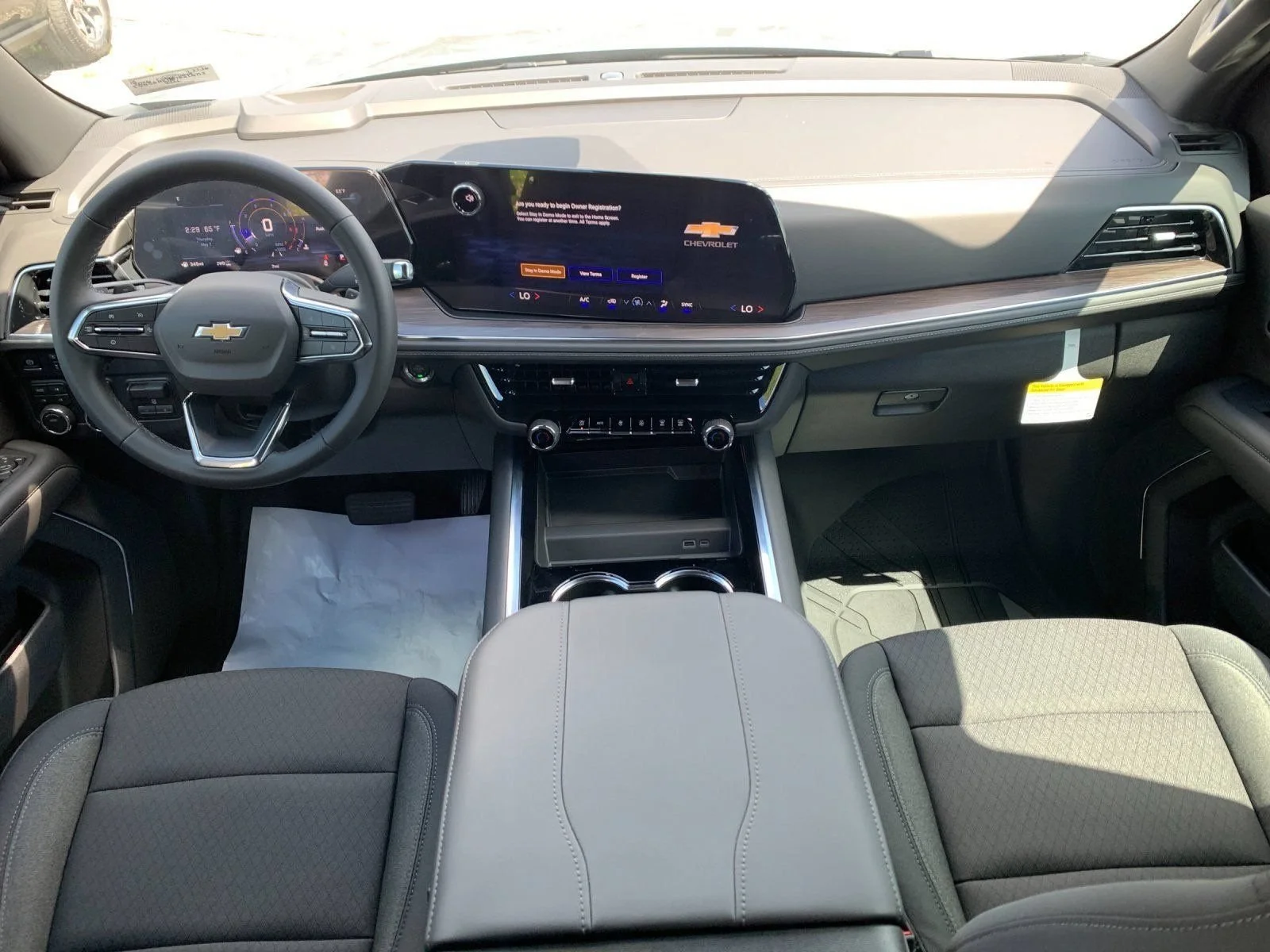 Used 2021 Summit White Chevrolet Z71 image 15