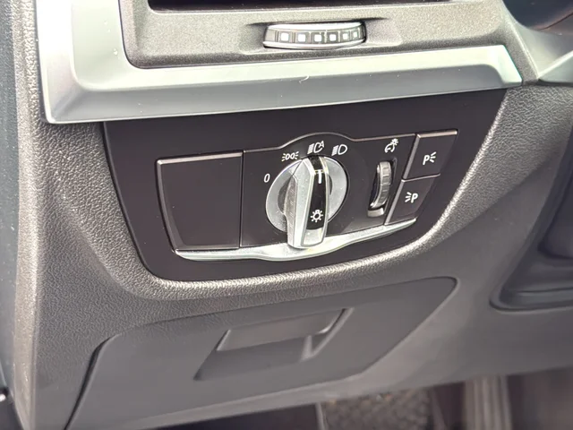 Used 2023  BMW xDrive30i image 28