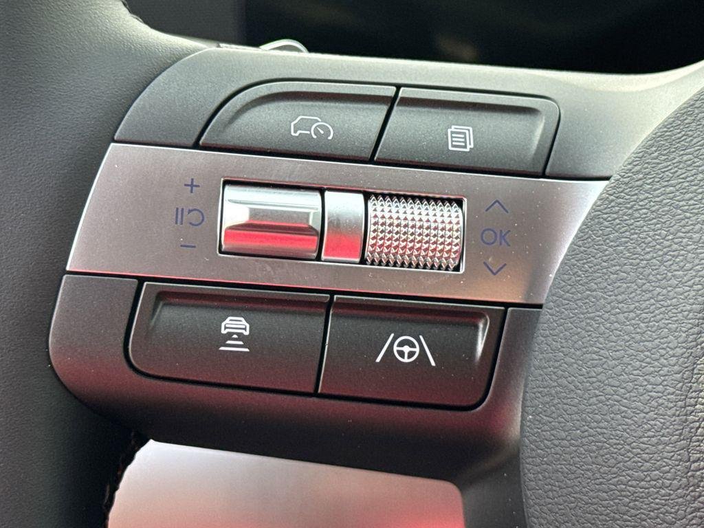2025 Hyundai Kona EV SEL - Photo 24