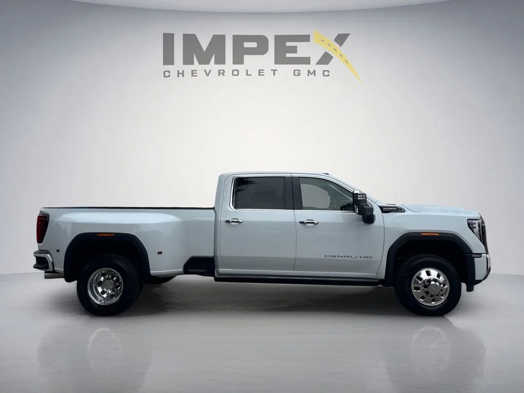 New 2026 Glacier White Tricoat GMC Denali Ultimate DRW image 6