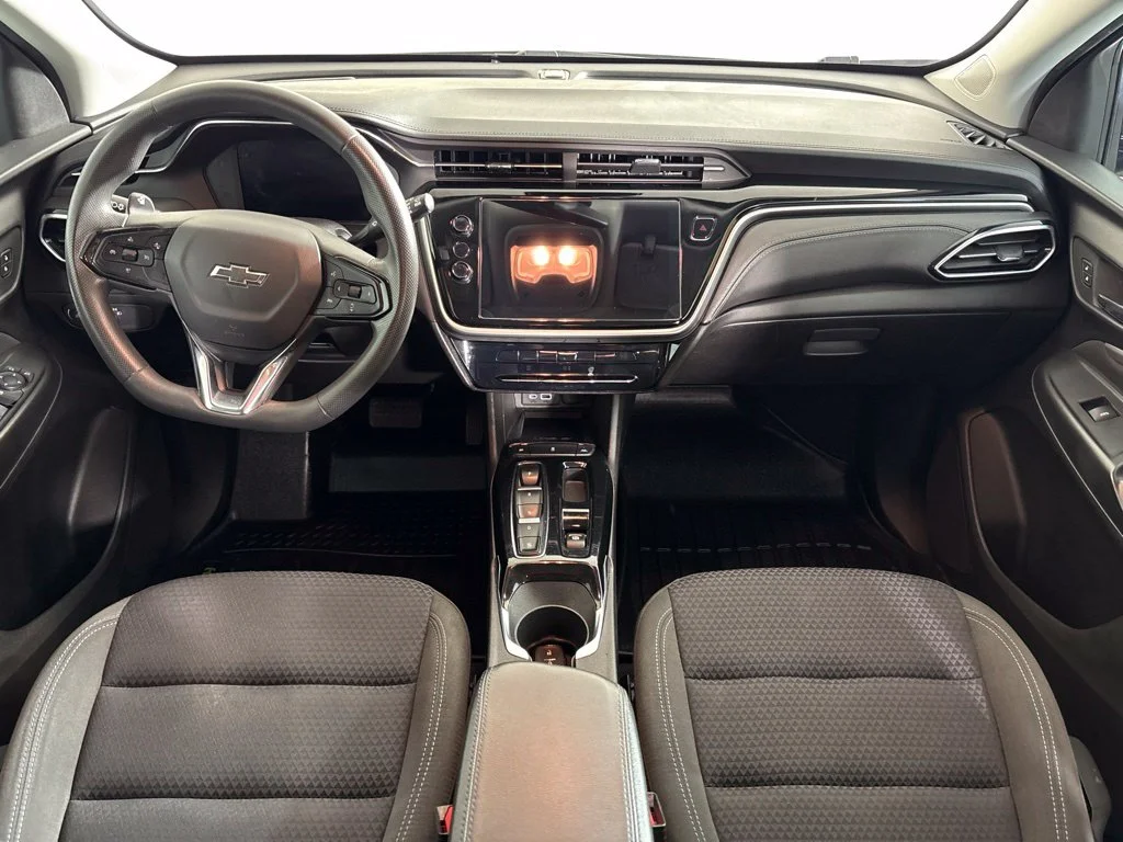 Used 2023 Silver Chevrolet LT image 17
