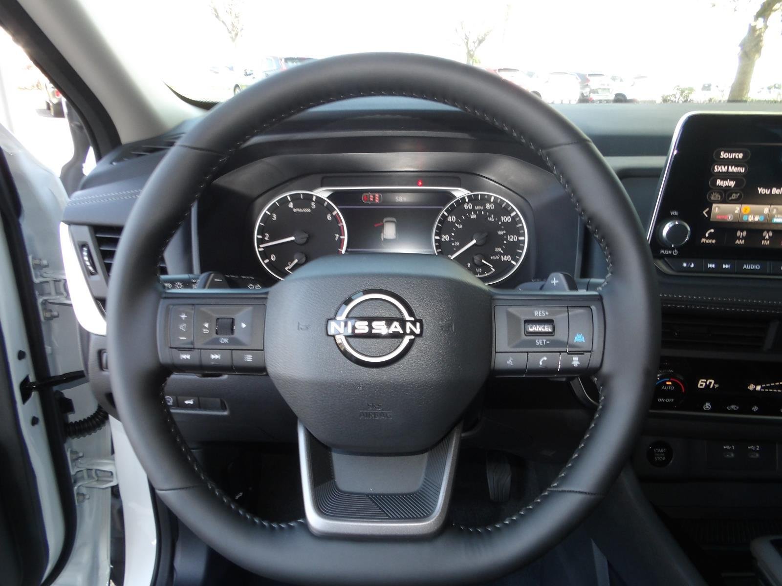 New 2026 Everest White Pearl TriCoat Nissan Dark Armor™ image 31