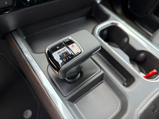 2026 GMC Sierra 1500 SLT - Photo 15