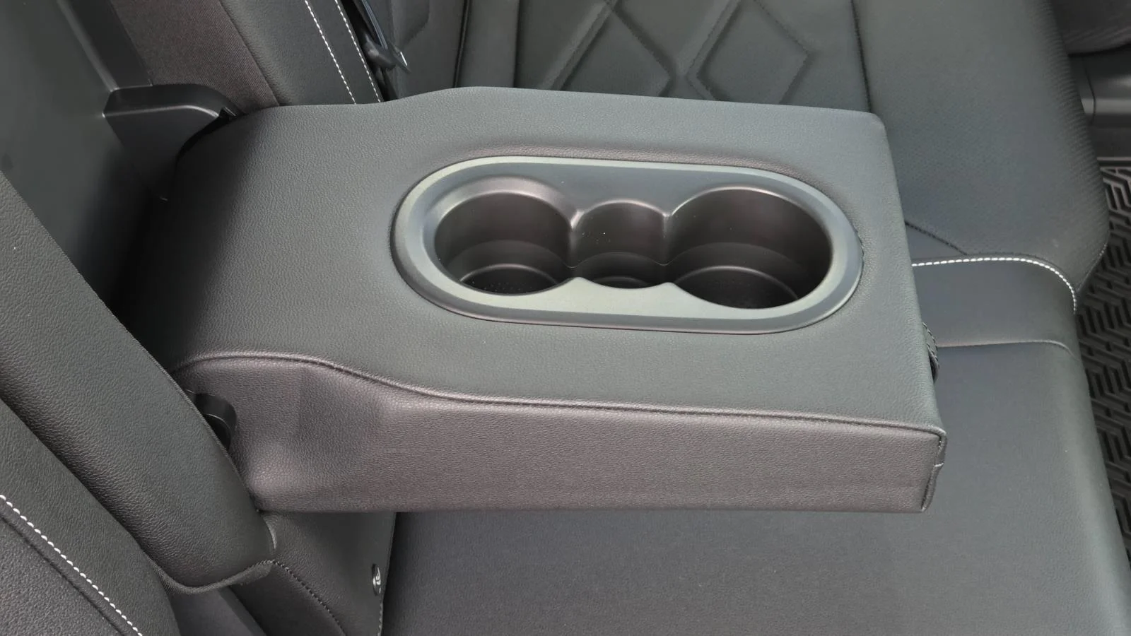 New 2026 Deep Black Pearl Volkswagen 2.0T SE image 60