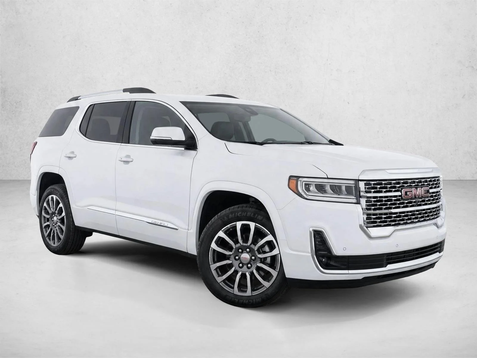 Used 2023 White Frost Tricoat GMC Denali image 3