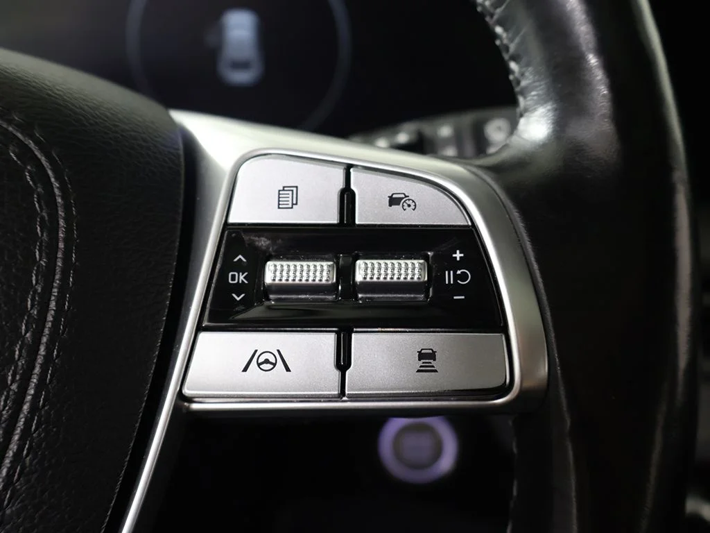 Used 2023 Black Kia SX image 52