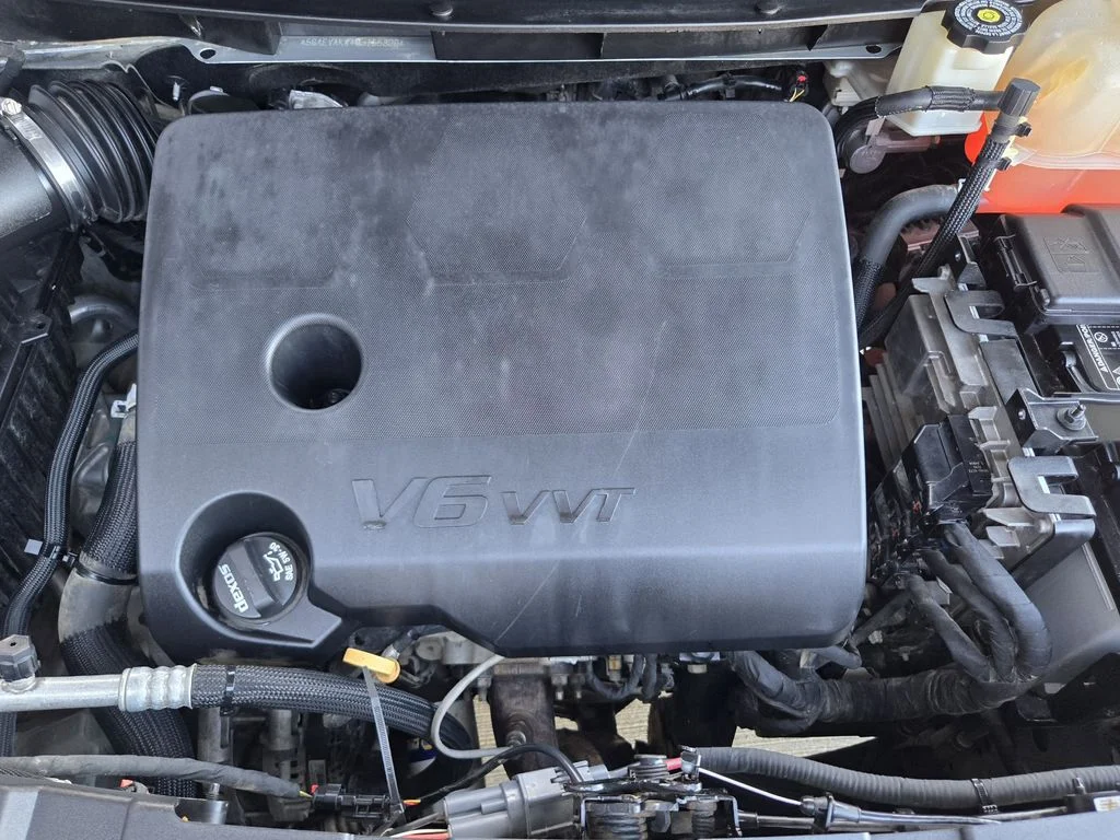 Used 2021 Silver Buick Essence image 36