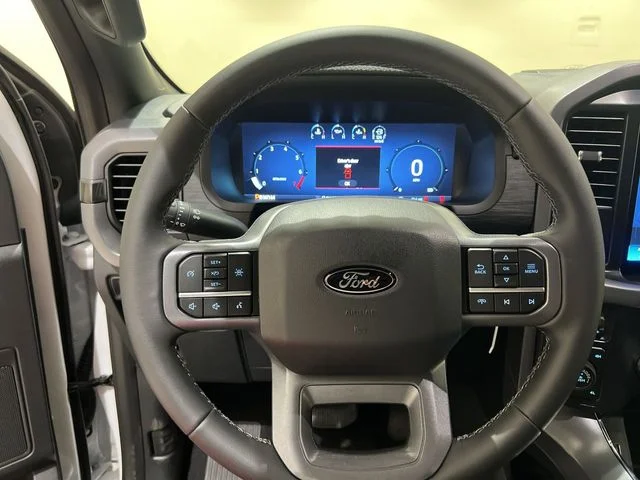 New 2026 Oxford White Ford XLT image 10