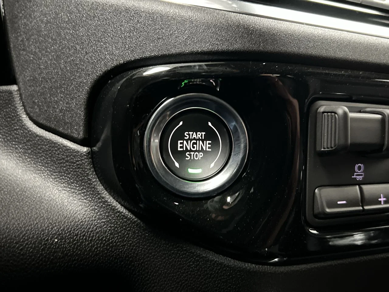 2026 GMC Sierra 1500 SLT - Photo 75