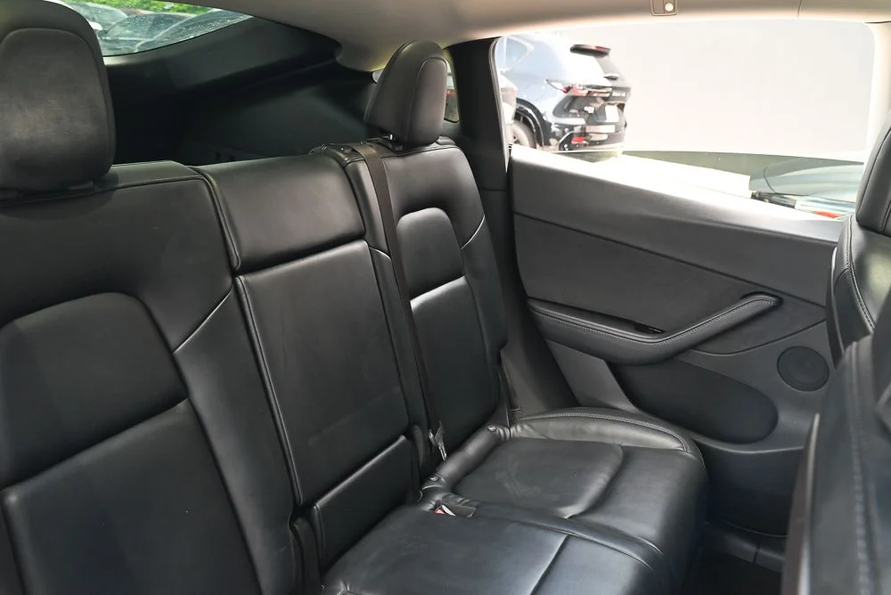 Used 2020  Tesla Long Range image 14