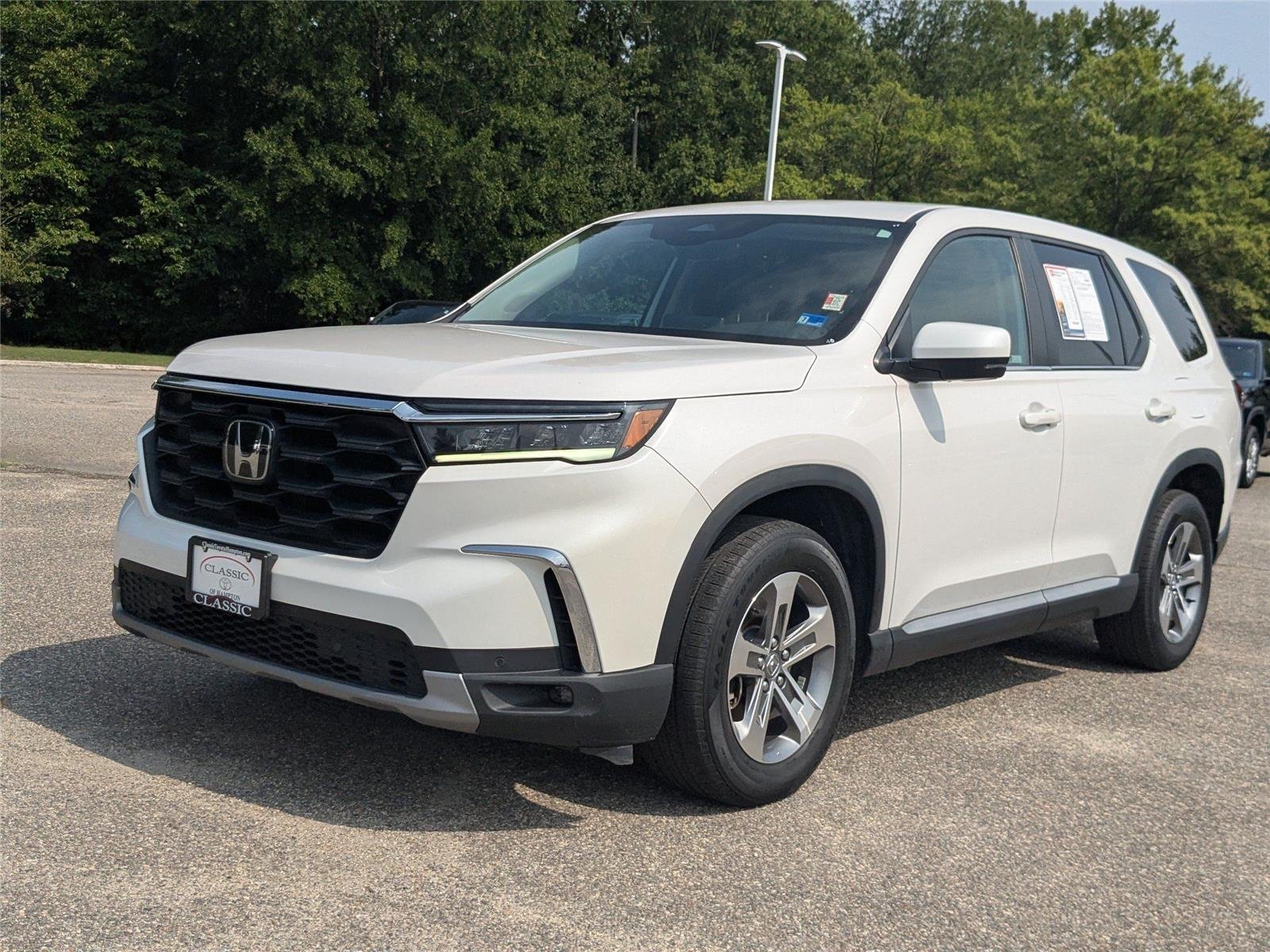 Used 2023 Platinum White Pearl Honda EX-L 7 Passenger image 7