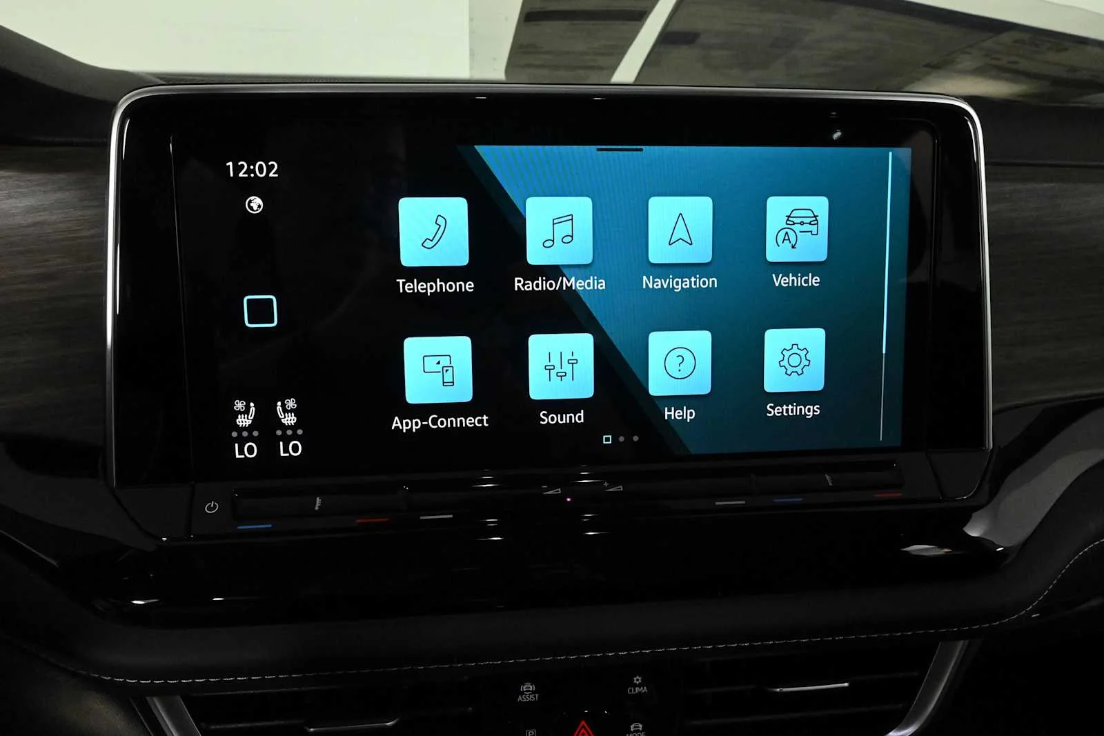 New 2026 Deep Black Pearl Volkswagen 2.0T SEL Premium R-Line image 29