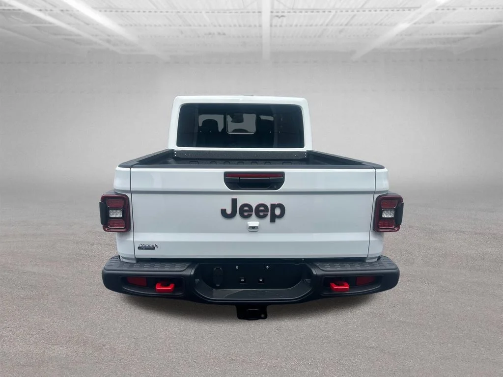 New 2026 Bright White Clear-Coat Exterior Paint Jeep Rubicon image 4