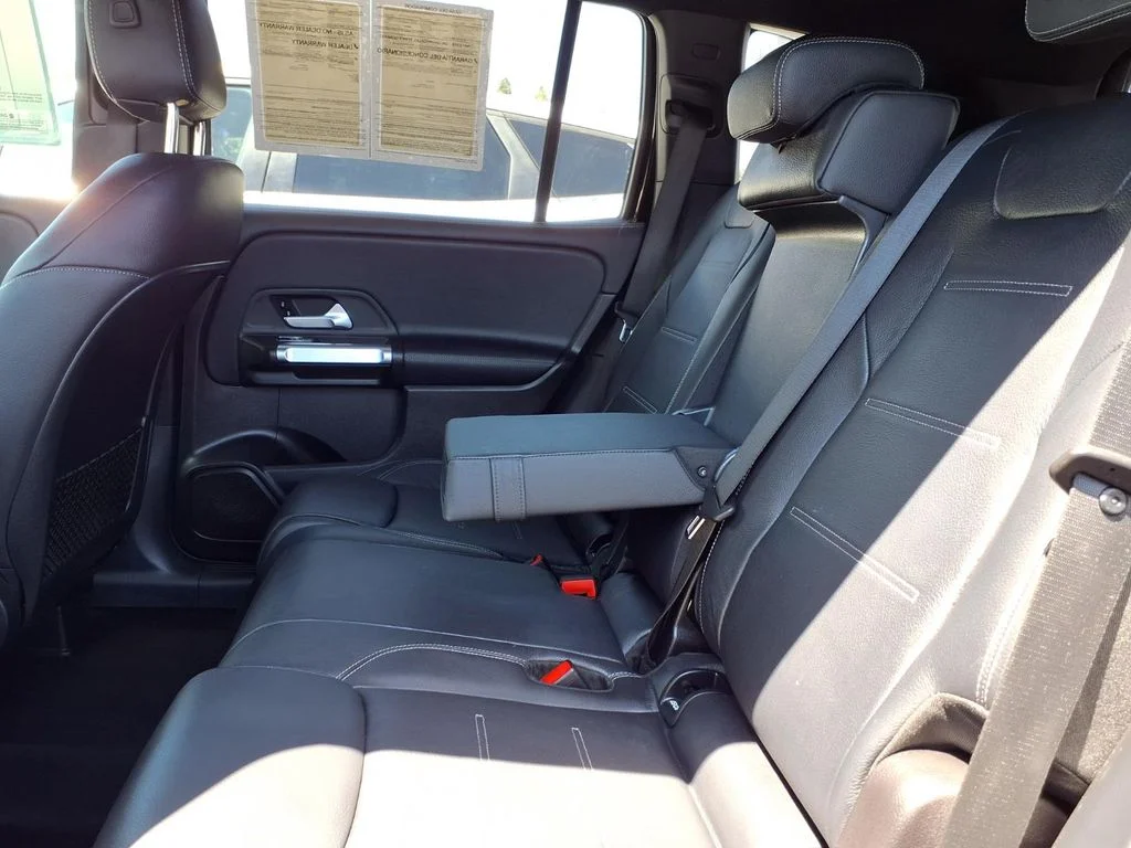Used 2020 Black Mercedes-Benz GLB 250 image 8