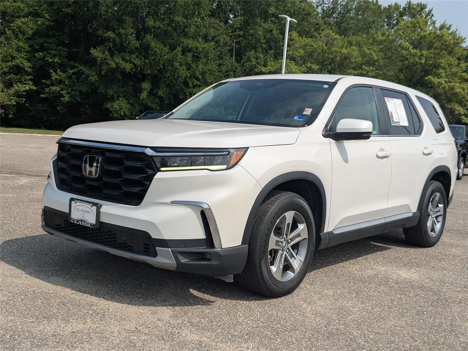 Used 2023 Platinum White Pearl Honda EX-L 7 Passenger image 7