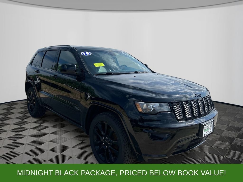 Used 2019 Black Jeep Altitude image 7