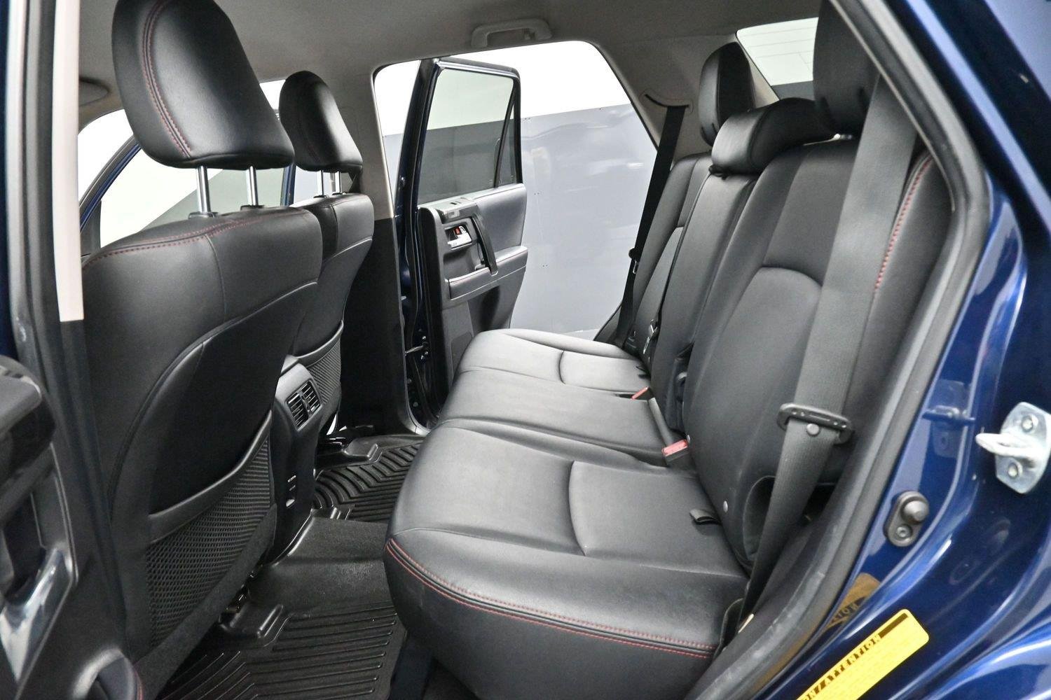 Used 2019 Nautical Blue Metallic Toyota SR5 image 29