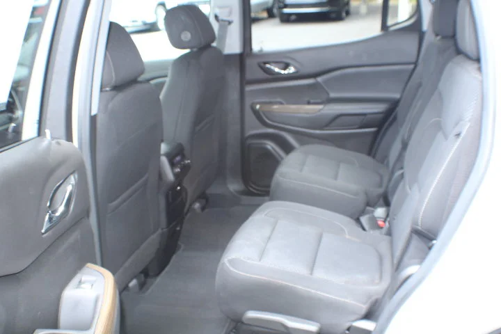 Certified Used 2022 Summit White GMC SLE image 15