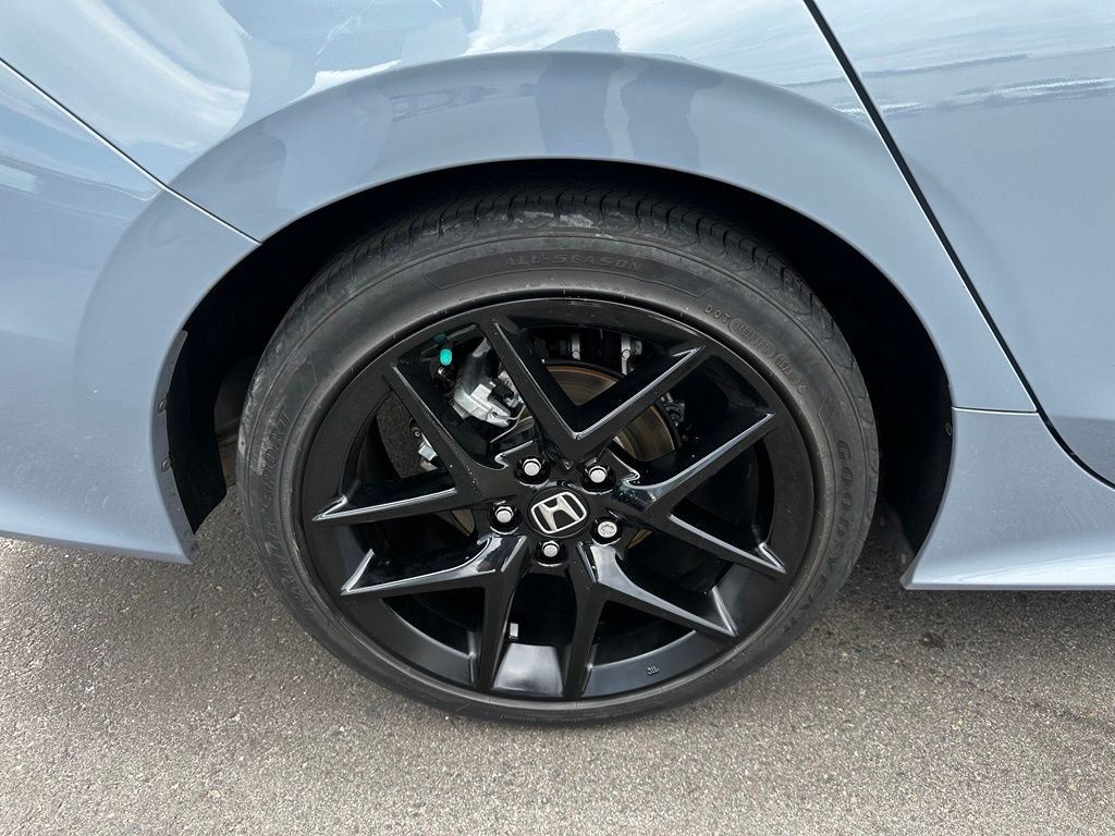 Used 2023  Honda Sport image 11