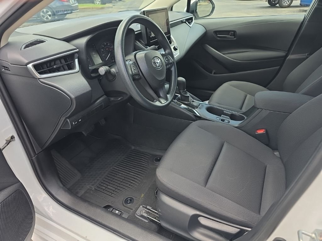 Used 2024 White Toyota LE image 8