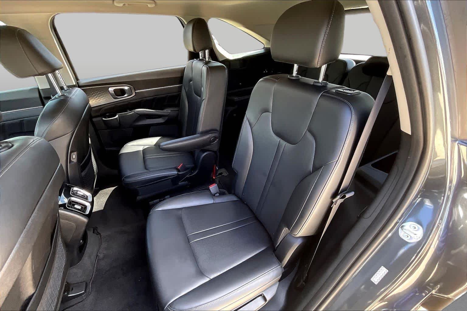 Used 2023 Gravity Grey Kia SX image 21