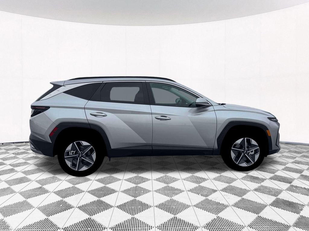 New 2026 Silver Hyundai SEL Premium image 14