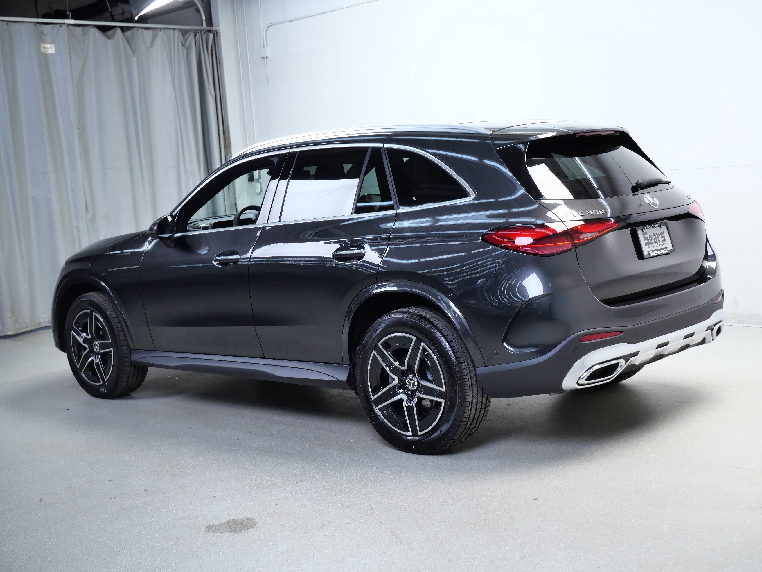 New 2026 Graphite Grey Metallic Mercedes-Benz GLC 300 image 6