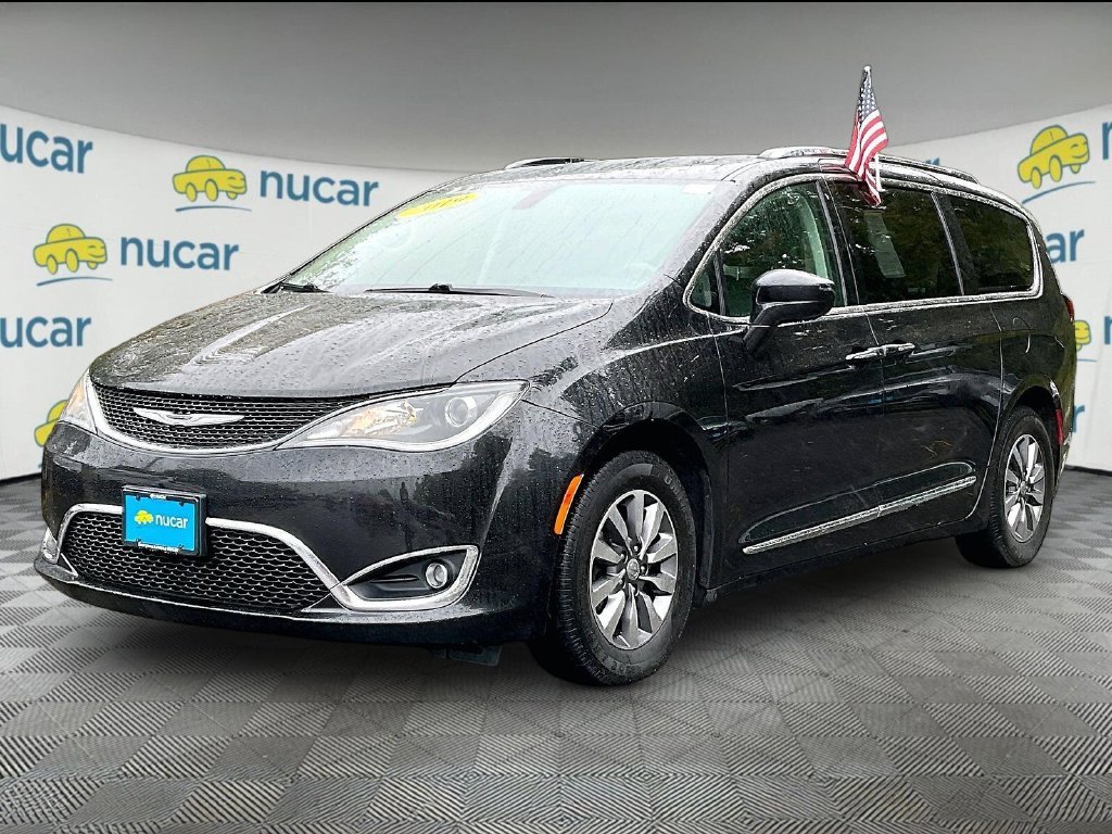 Used 2019 Black Chrysler Touring L Plus image 3