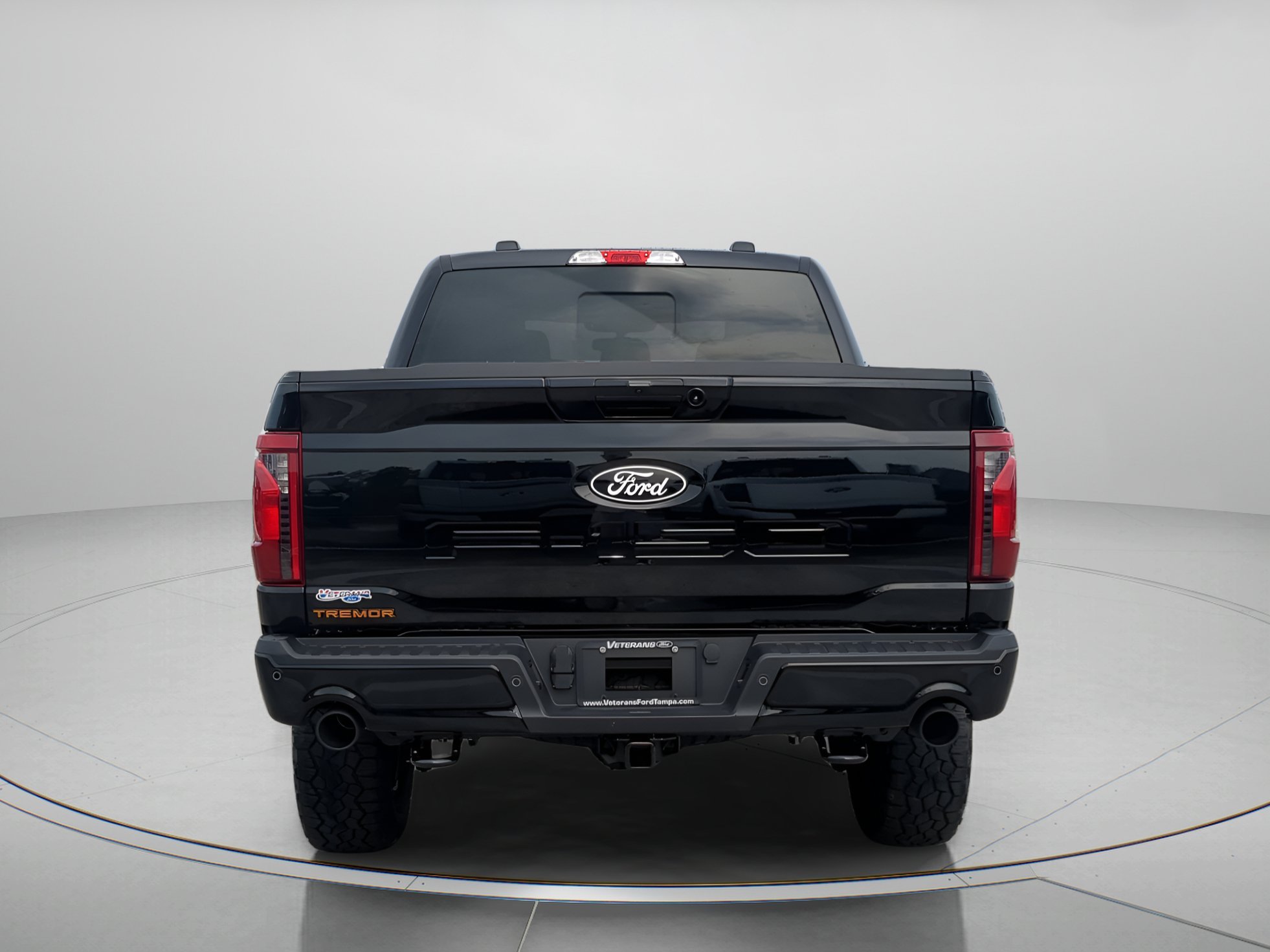 New 2026 Agate Black Metallic Ford Tremor® image 38