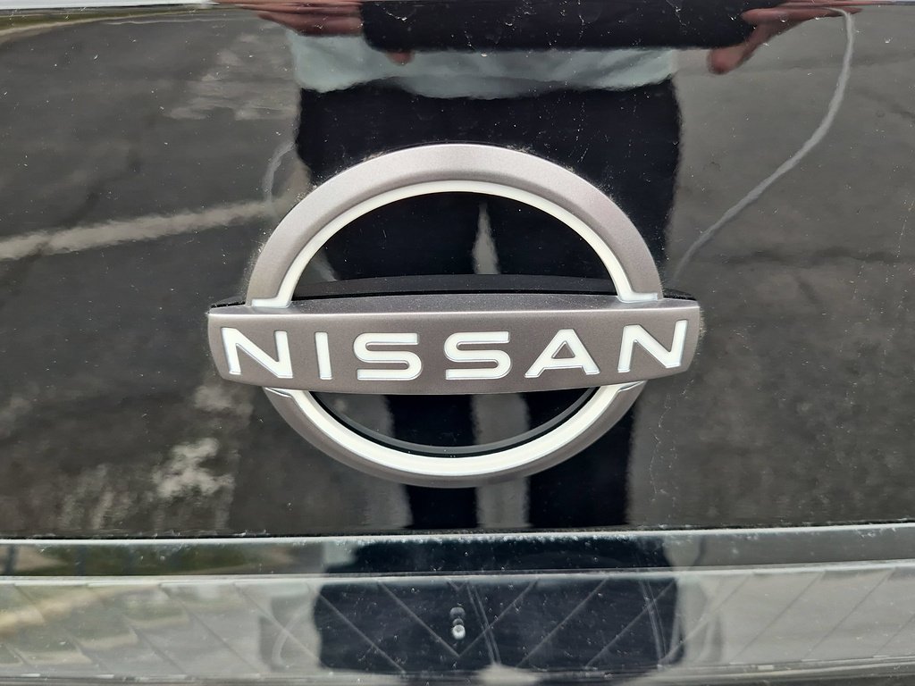 Used 2026 Super Black Nissan SL image 59