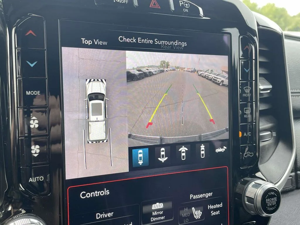 Used 2021 Silver Ram Laramie image 35