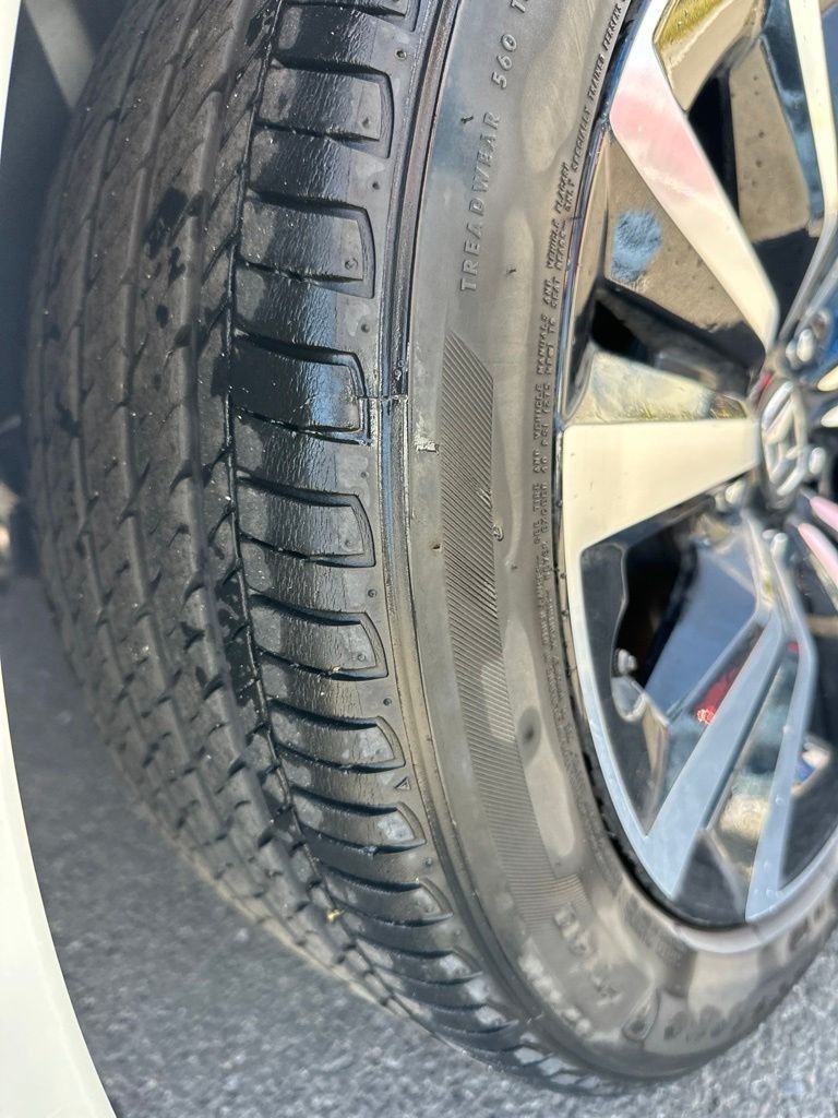 Used 2024  Honda EX image 7