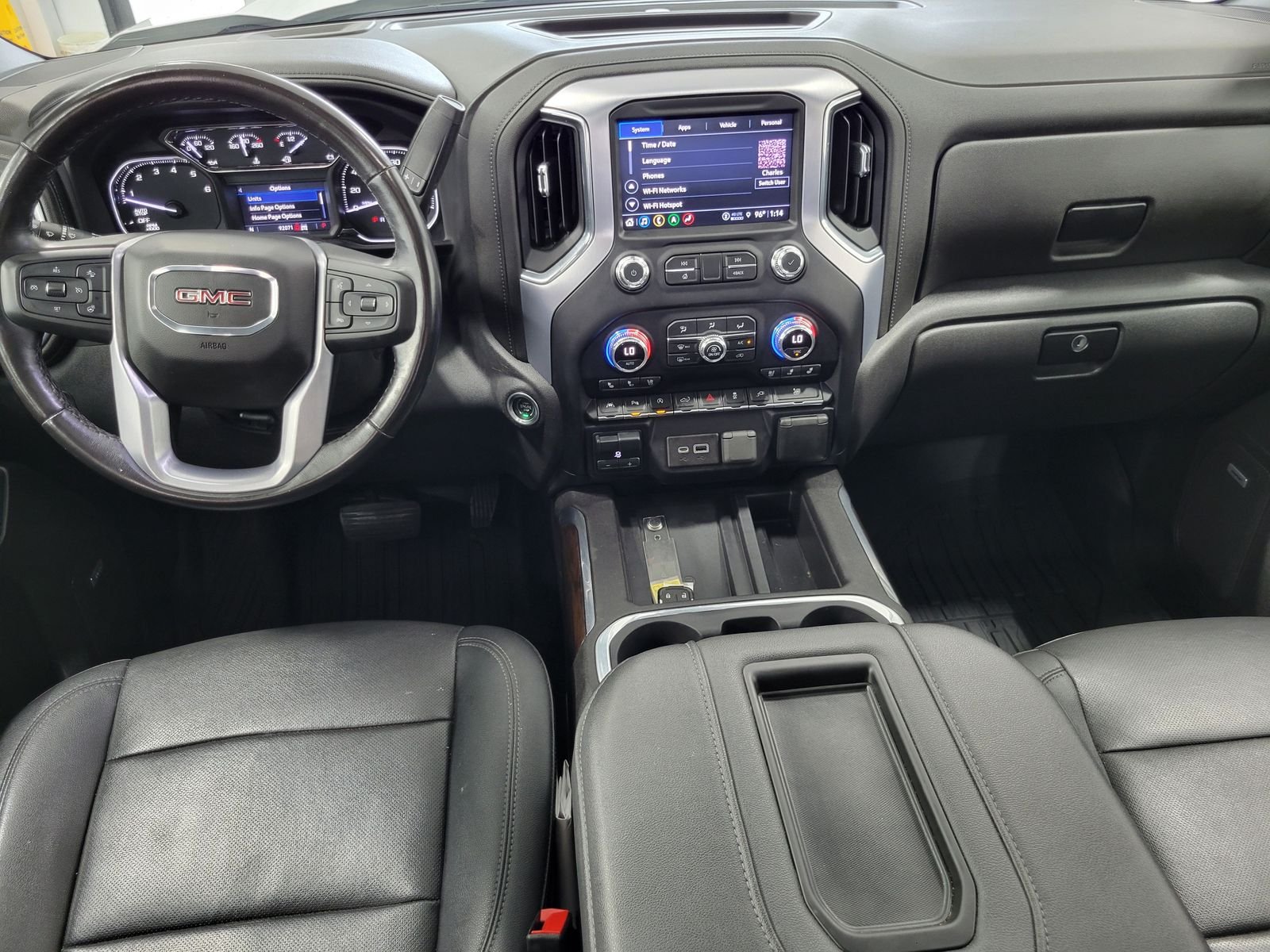 Used 2022 White GMC SLT image 27