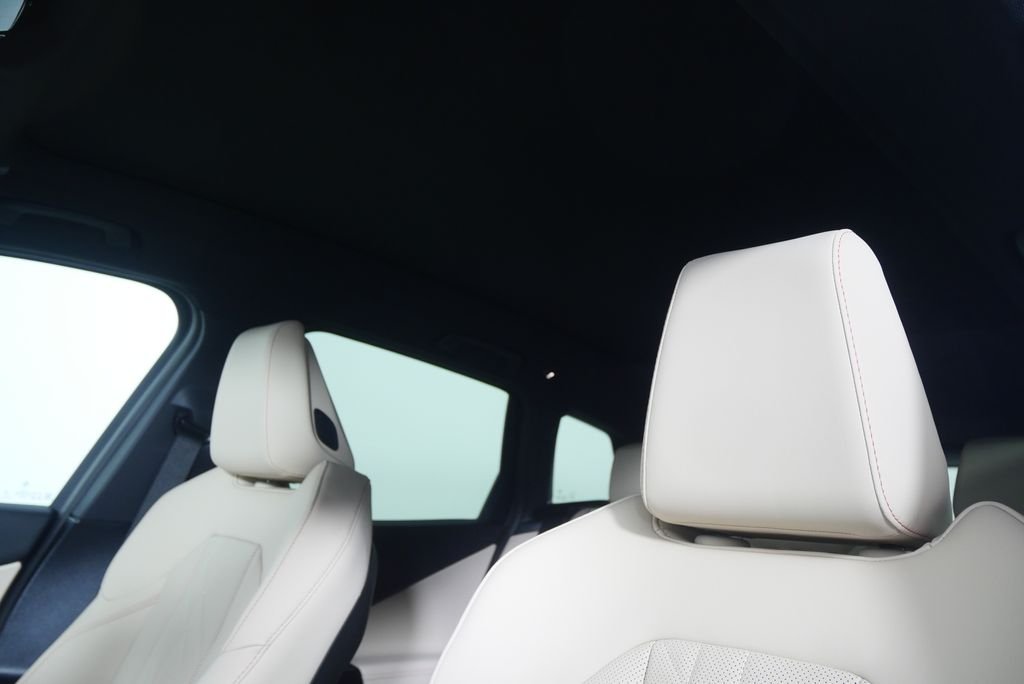 Used 2026 Mineral White Metallic BMW 30 xDrive image 11