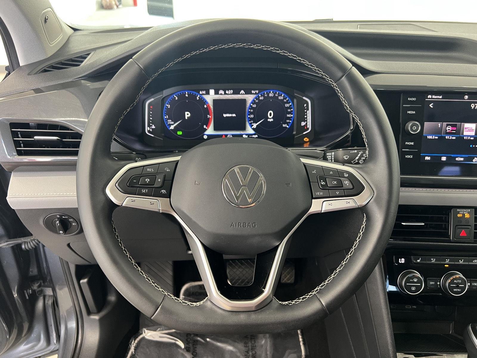2023 Volkswagen Taos SEL - Photo 15