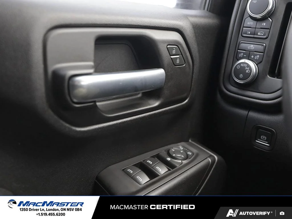 Used 2021  GMC  image 20
