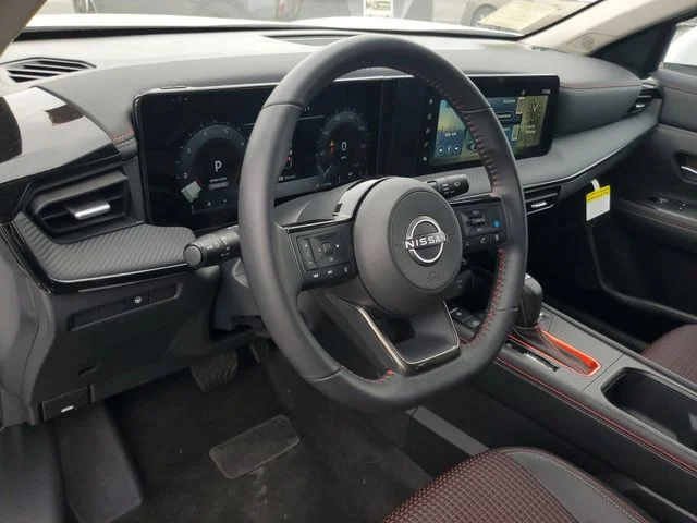 Certified Used 2025 White Nissan SR image 15